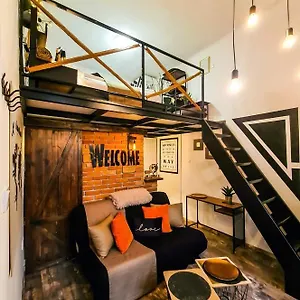 Apartman Rustic Flat With Perfect Location, Budapest