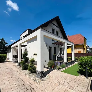 Apartman True Gem At The Airport, Budapest