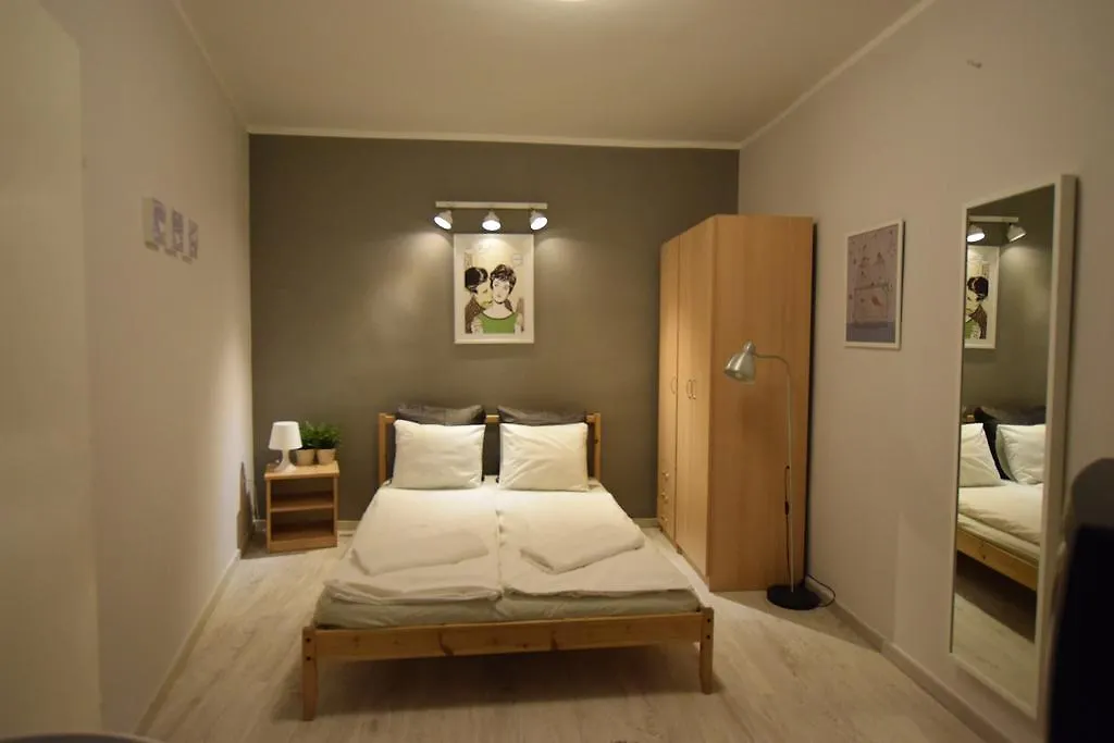 Budget Apartment By Hi5 - Oktober 6 Str 4 Budapest