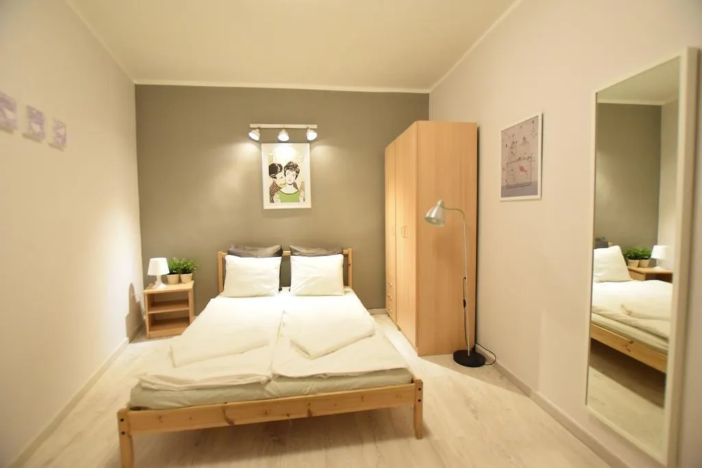 Budget Apartment By Hi5 - Oktober 6 Str 4 Budapest Hungary