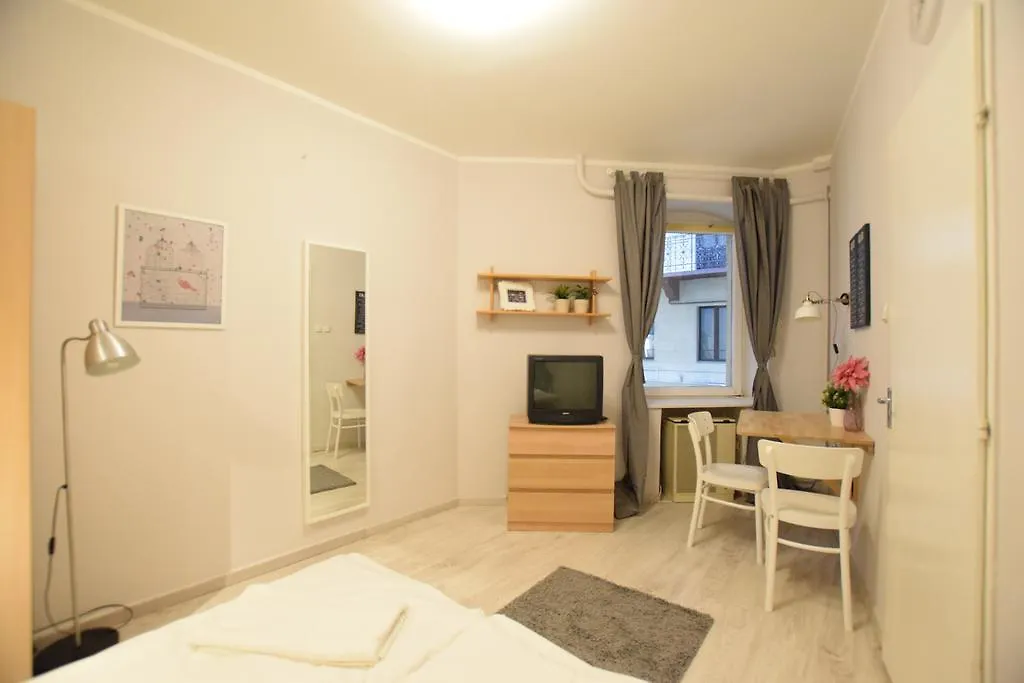 Budget Apartment By Hi5 - Oktober 6 Str 4 Budapest Hungary