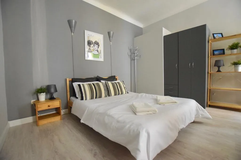 Budget Apartment By Hi5 - Oktober 6 Str 4 Budapest