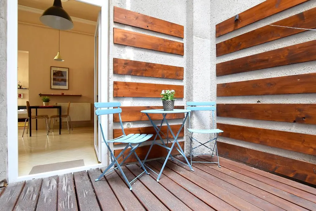 Budget Apartment By Hi5 - Oktober 6 Str 4 Budapest
