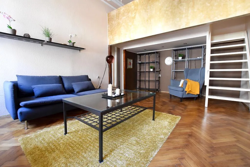 Budget Apartment By Hi5 - Oktober 6 Str 4 Budapest Hungary